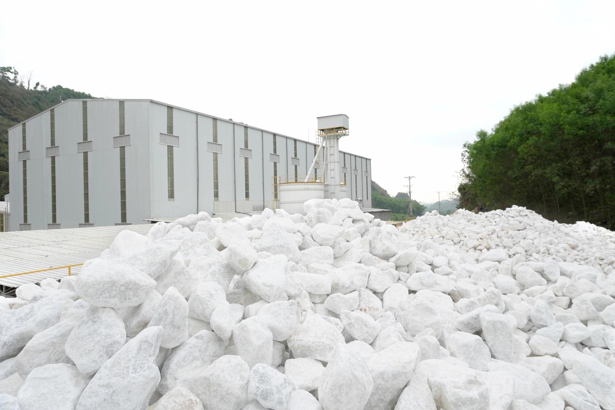 Mỏ đá Long Anh tại Quỳ Hợp